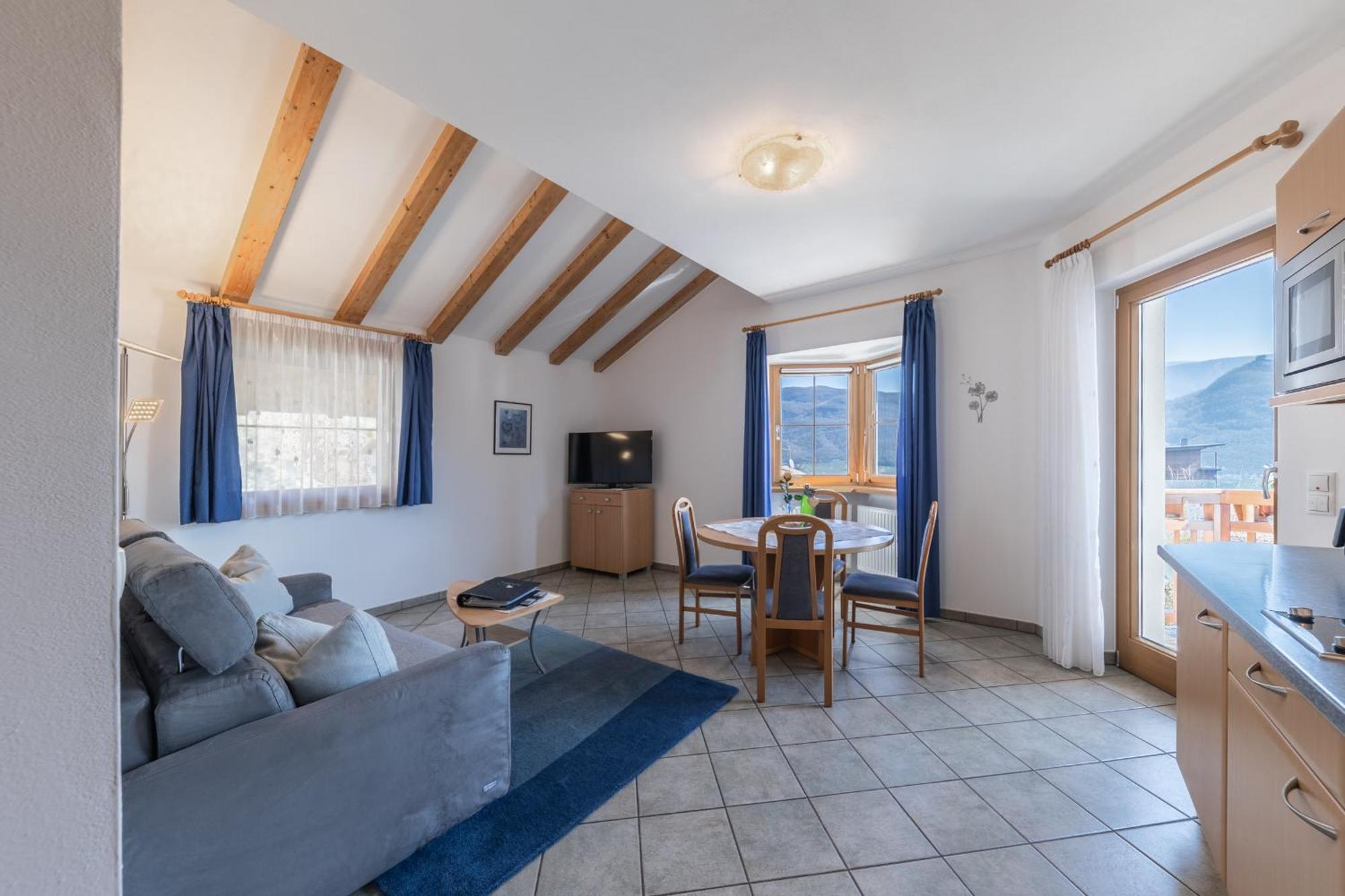 St. Josefhof Apartment Caldaro Bagian luar foto